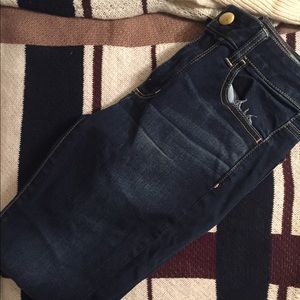 *** SOLDD ****AMERICAN EAGLE SUPER STRETCHY JEANS